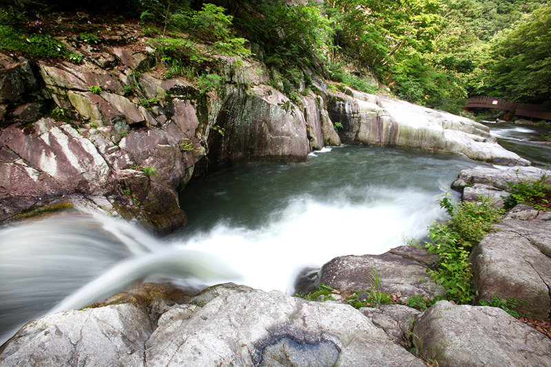 Deoksan Valley (Yongso)