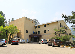 Khách sạn suối nước nóng Jangsu