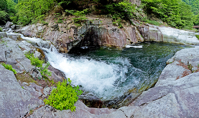 덕산계곡 사진1