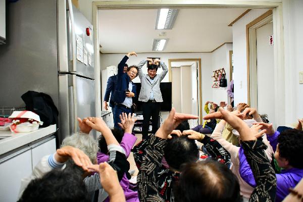 최훈식 장수군수, 어버이의 날 맞아 어르신들께 감사 인사 대표사진