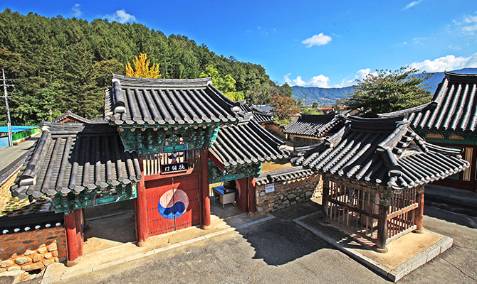 장수향교 사진2