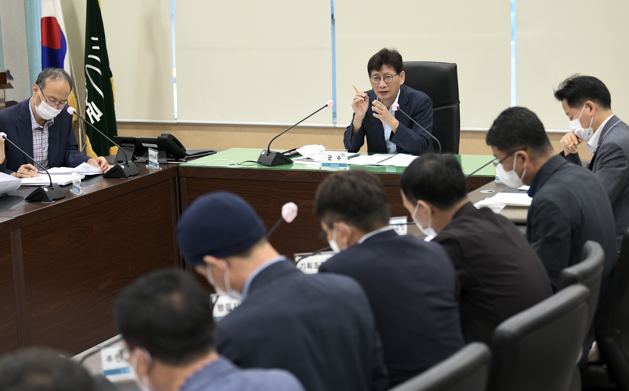 최훈식 군수, 간부회의 혁신! “보고 아닌 심층적 대화로 행정의 효율성 도모” 사진(2)