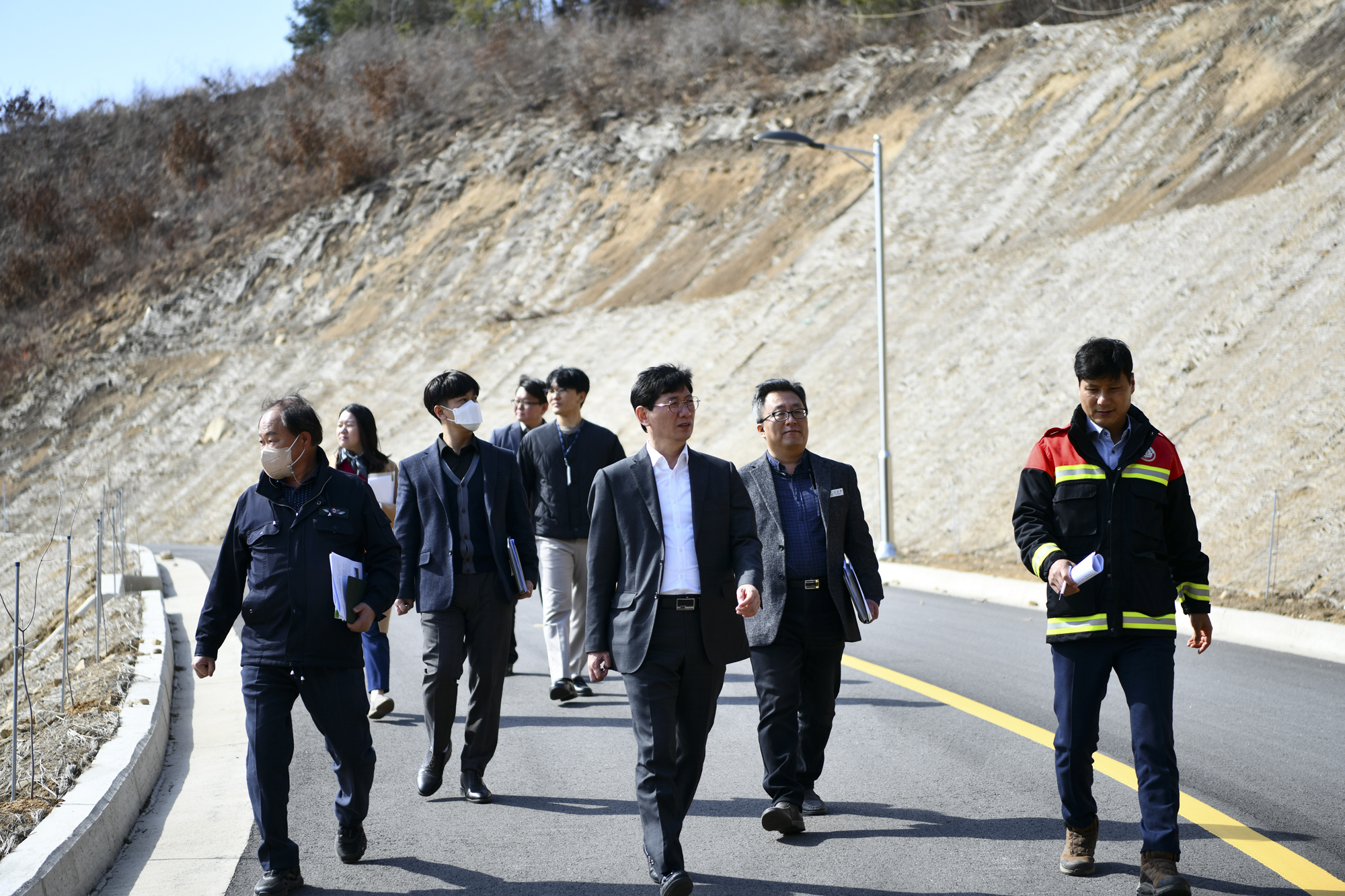 최훈식 장수군수, 산림 신품종 재배단지 현장 방문 사진(2)