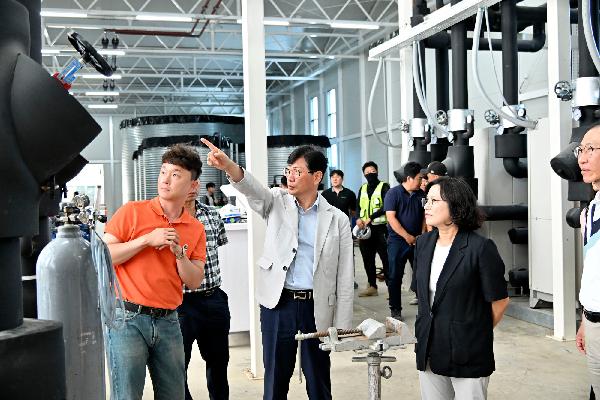 최훈식 장수군수, ‘임대형 스마트팜’ 조성  현장 점검 대표사진