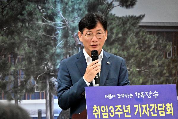 최훈식 장수군수,  민선8기 취임 3주년 기자간담회 개최 대표사진